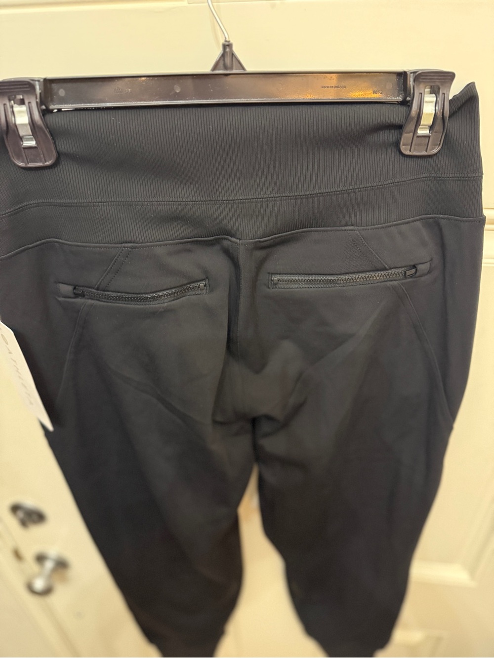 NWT Athleta Venice High Rise Jogger Black Size S Pockets - Picture 10 of 10